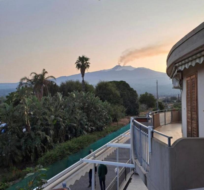 Casavacanze Onda Blu Mascali Bagian luar foto