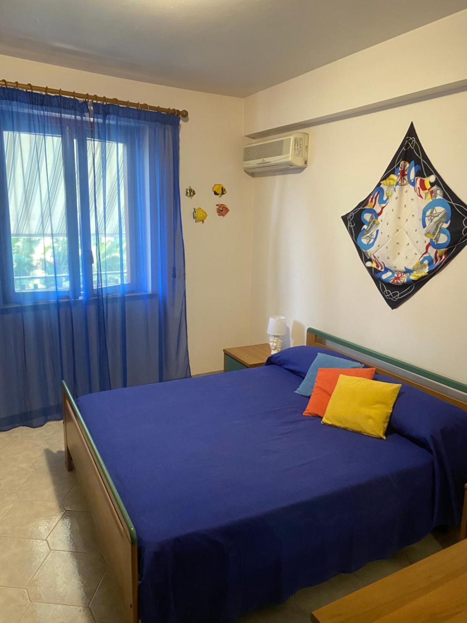 Casavacanze Onda Blu Mascali Bagian luar foto
